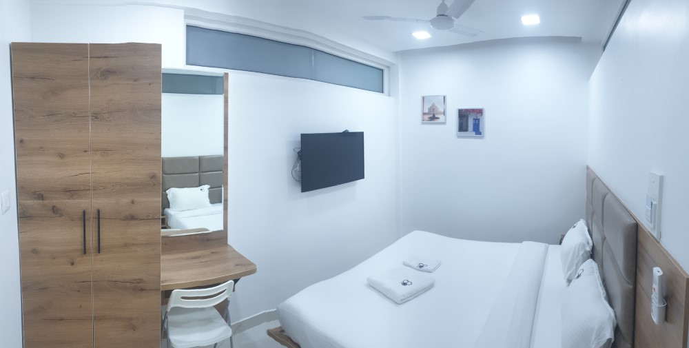 Deluxe AC Room